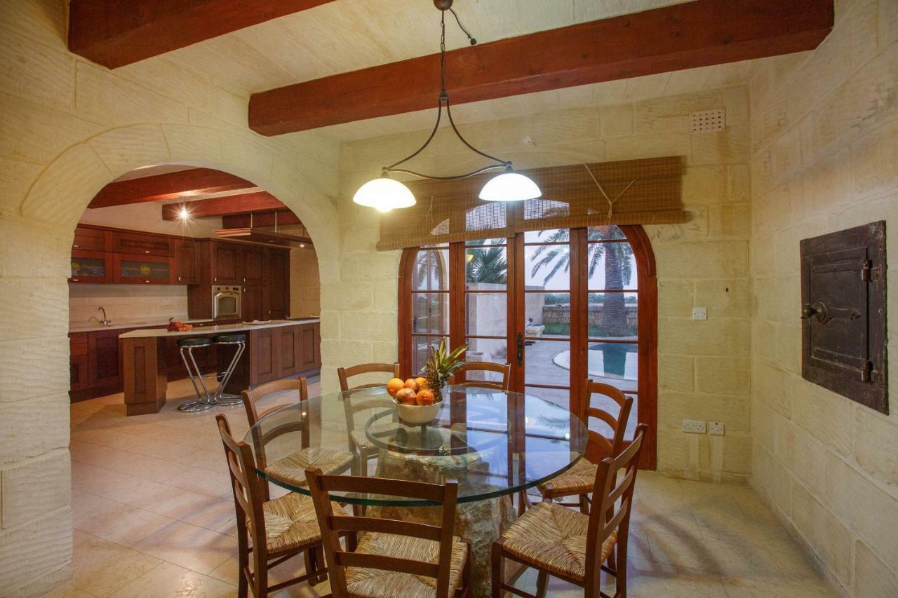 Il-Palma Holiday Farmhouse With Sunny Private Pool In Island Of Gozo Għarb Dış mekan fotoğraf