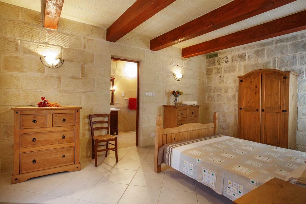 Il-Palma Holiday Farmhouse With Sunny Private Pool In Island Of Gozo Għarb Dış mekan fotoğraf