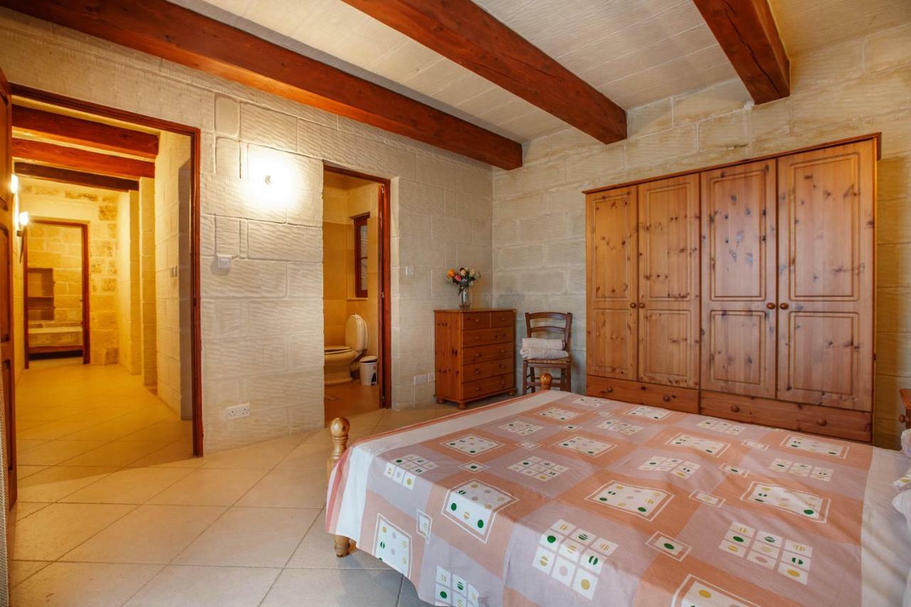 Il-Palma Holiday Farmhouse With Sunny Private Pool In Island Of Gozo Għarb Dış mekan fotoğraf
