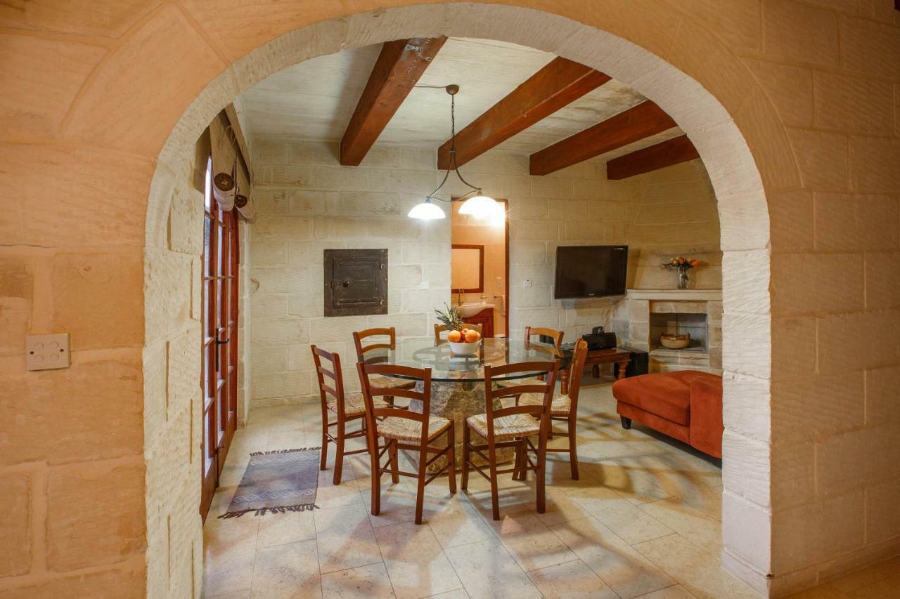 Il-Palma Holiday Farmhouse With Sunny Private Pool In Island Of Gozo Għarb Dış mekan fotoğraf