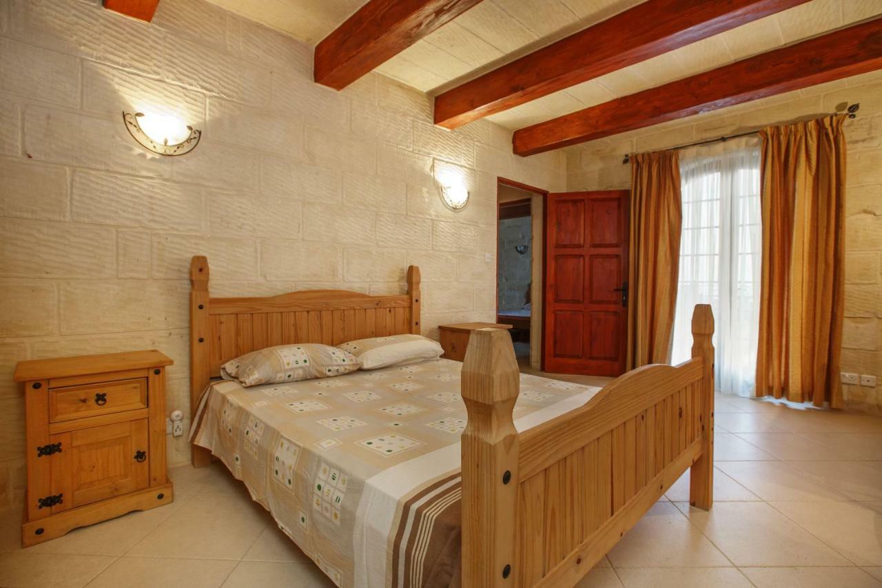 Il-Palma Holiday Farmhouse With Sunny Private Pool In Island Of Gozo Għarb Dış mekan fotoğraf